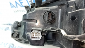 Фара передняя правая Toyota Camry v70 18-18 галоген + LED