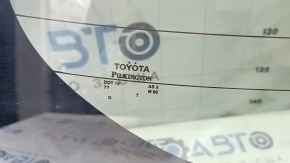 Стекло заднее двери багажника Toyota Rav4 19-24 тонировка, царапины на стекле