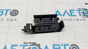 Крепление заднего бампера под фонарем правое Audi A3 8V 15-16 4d