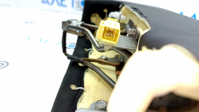 Боковушка заднего сиденья с airbag правая Nissan Ariya 23-26 кожзам черный