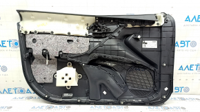 Обшивка двери карточка передняя правая Toyota Camry v70 18-23 черная с черной вставкой пластик, подлокотник резина, с ручкой, царапины