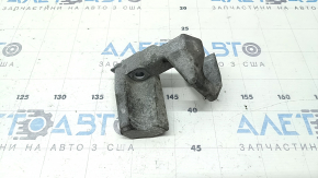 Кронштейн топливной рейки Toyota Rav4 19-25