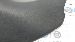 Накладка передней стойки правая нижняя Toyota Rav4 19-24 черная, потертое