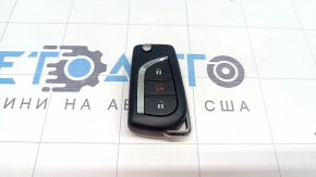 Ключ Toyota Rav4 21-25 3 кнопки, потерт, царапины