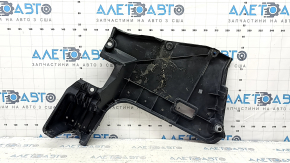 Protecția inferioară stânga spate Toyota Camry v70 18-24 hibrid este ruptă