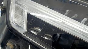 Фара передняя правая в сборе Volvo XC90 16-18 LED, песок, трещины в стекле, сломано крепление