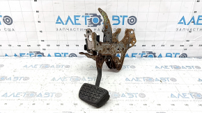 Педаль тормоза Toyota Camry v70 18-24 hybrid с датчиком, ржавая