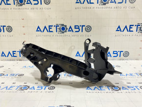 Крепление переднего бампера под фарой внешнее правое Audi A4 B8 08-12 дорест