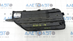 Решетка переднего бампера правая Volvo XC90 16-19 с хром молдингом под парктроник, сломано крепление