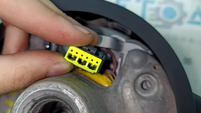 Руль в сборе BMW 4 F32/33/36 14-20 кожа черная, с подогревом, M Sport, с airbag, с кнопками, с лепестками, потертый, царапины