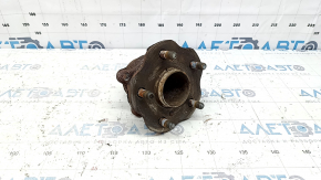 Ступица задняя левая Lexus RX350 RX450h 10-15 FWD ржавая