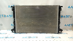 Radiator de răcire cu apă Audi Q5 80A 18-24 2.0T, faguri MHEV au căzut