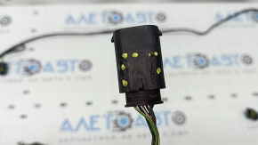 Проводка переднего бампера BMW 4 F32/33/36 14-20 под парктроники, сломано крепление фишки