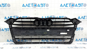 Решетка радиатора в сборе Audi A5 F5 18-19 черный мат+хром, отсутствует эмблема, дефект хрома