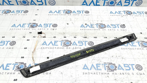 Накладка порога вненш передняя правая Audi A5 F5 17-24 5D S-line, с подсветкой, потерта