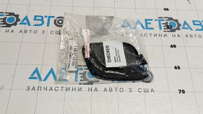 Заглушка буксировочного крюка переднего бампера правая Toyota Prius 50 19-22