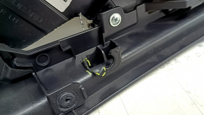 Ornamente ușă spate stânga Subaru Forester 19-24 SK negru cu inserții gri din piele + stofă, cotiera din piele gri, ornament negru mat, zgârieturi, urme de zgârieturi