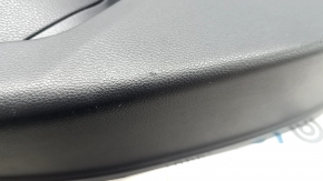 Ornamente ușă spate stânga Subaru Forester 19-24 SK negru cu inserții gri din piele + stofă, cotiera din piele gri, ornament negru mat, zgârieturi, urme de zgârieturi