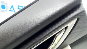 Ornamente ușă spate stânga Subaru Forester 19-24 SK negru cu inserții gri din piele + stofă, cotiera din piele gri, ornament negru mat, zgârieturi, urme de zgârieturi