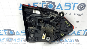 Фонарь внутренний крышка багажника правый Subaru Forester 19-24 SK