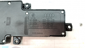 Управление водительским сиденьем Audi A5 F5 18-25 5D серое, с кнопками