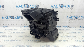 Корпус печки голый кондиционер Audi A5 F5 18-25 надломано крепление