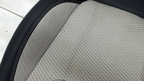 Пассажирское сидение Subaru Forester 19-21 SK без airbag, механич, черное с серым, ткань комбинированная, подогрев, под химчистку