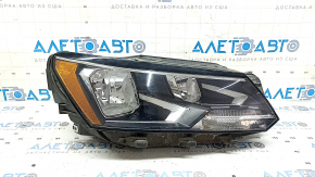 Фара передняя правая VW Passat b8 16-19 USA галоген