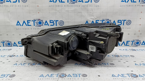 Фара передняя правая VW Passat b8 16-19 USA галоген