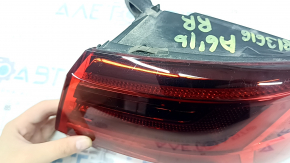 Фонарь внешний крыло правый Audi A6 C7 16-18 рест, царапины
