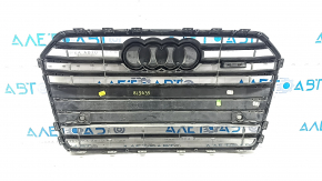 Решетка радиатора в сборе Audi A6 C7 16-18 рест мат+черный глянец, с эмблемой "quattro", под парктроники, незаводские отверствия, песок