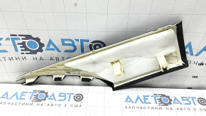 Накладка задней стойки правая Audi A6 C7 12-18 черная, под шторку