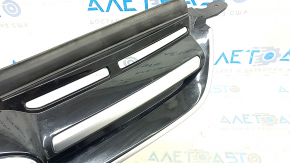Решетка радиатора grill Ford C-max MK2 13-18 с эмблемой, песок