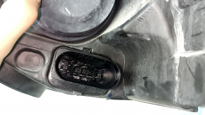 Фара передняя правая Ford C-max MK2 13-16 дорест, галоген, трещина в креплении, сломано крепление