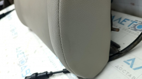 Подушка заднего ряда сидений 2 ряд правая Ford C-max MK2 13-18 кожа бежевая, контакт с водой, примята, под чистку