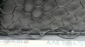 Обшивка арки правая Ford C-max MK2 13-18 черная, с решеткой, царапины, потерта