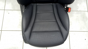 Пассажирское сидение Mercedes GLC 16-22 с airbag, электрическое, подогрев кожа черная серая строчка, царапины, примят подголовник