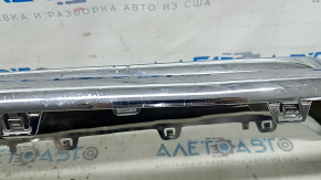 Накладка губы переднего бампера Mercedes GLC 300 20-22 хром, царапины, примято, потрескан хром