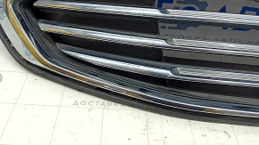 Решетка радиатора grill в сборе с обрамлением Ford Fusion mk5 17-18 хром, песок, надломаны, крепления