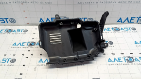 Кронштейн блока ECU Ford Escape MK3 17-19 надломано крепление