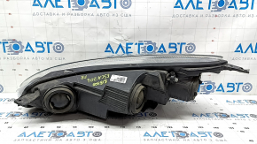 Фара передняя правая Ford Escape MK4 20-22 галоген + LED DRL