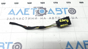 Фишка на проводку заднего бампера BMW 5 G30 17-20 под 4 парктроника