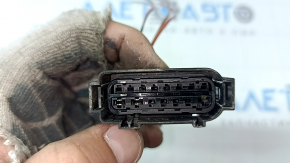 Фишка на проводку переднего бампера BMW 5 G30 17-23 на сигналы и жалюзи