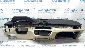 Торпедо передняя панель с AIRBAG BMW 5 G30 17-23 кожа черная с бежевым schwarz/beige, ржавый пиропатрон