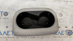 Подстаканники центральной консоли Hyundai Ioniq 5 22-26 с серой накладкой, потерта