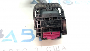 Фишка на блок ECU компьютер двигателя BMW X7 G07 19-22 3.0T черная, 40 пинов