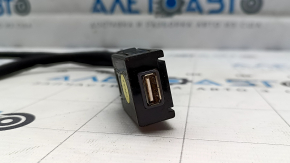 Hub USB Hyundai Ioniq 5 22-24