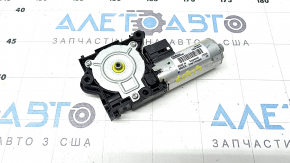 Мотор передней панорамы BMW X7 G07 19-26 шторка