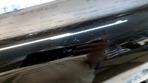 Решетка переднего бампера Toyota Camry v55 15-17 usa SE, царапины, надломано крепление