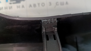 Решетка переднего бампера Toyota Camry v55 15-17 usa SE, царапины, надломано крепление